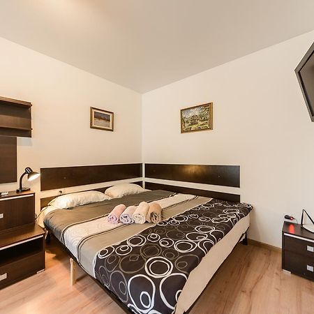 New Appartment Near Kyiv Airport Екстер'єр фото